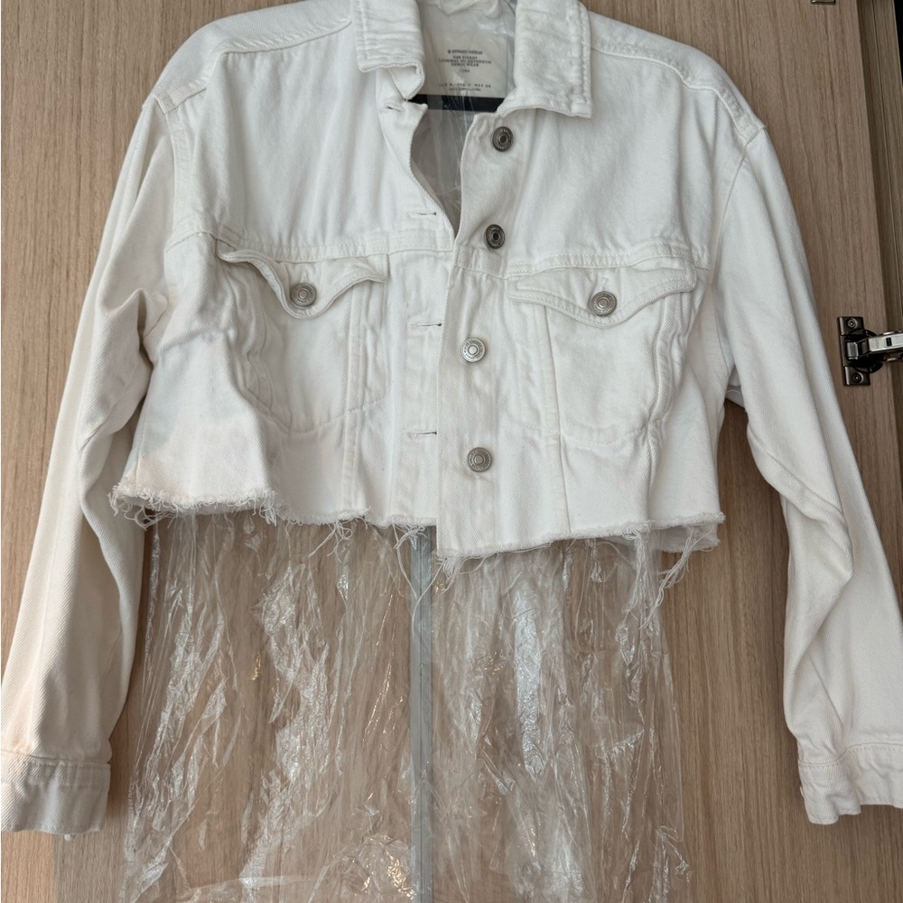 Stradivarius Off-White Cropped Jean Jacket